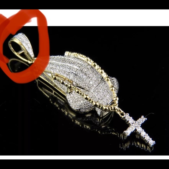 10k yellow gold diamond praying hands pendant - Picture 3 of 8